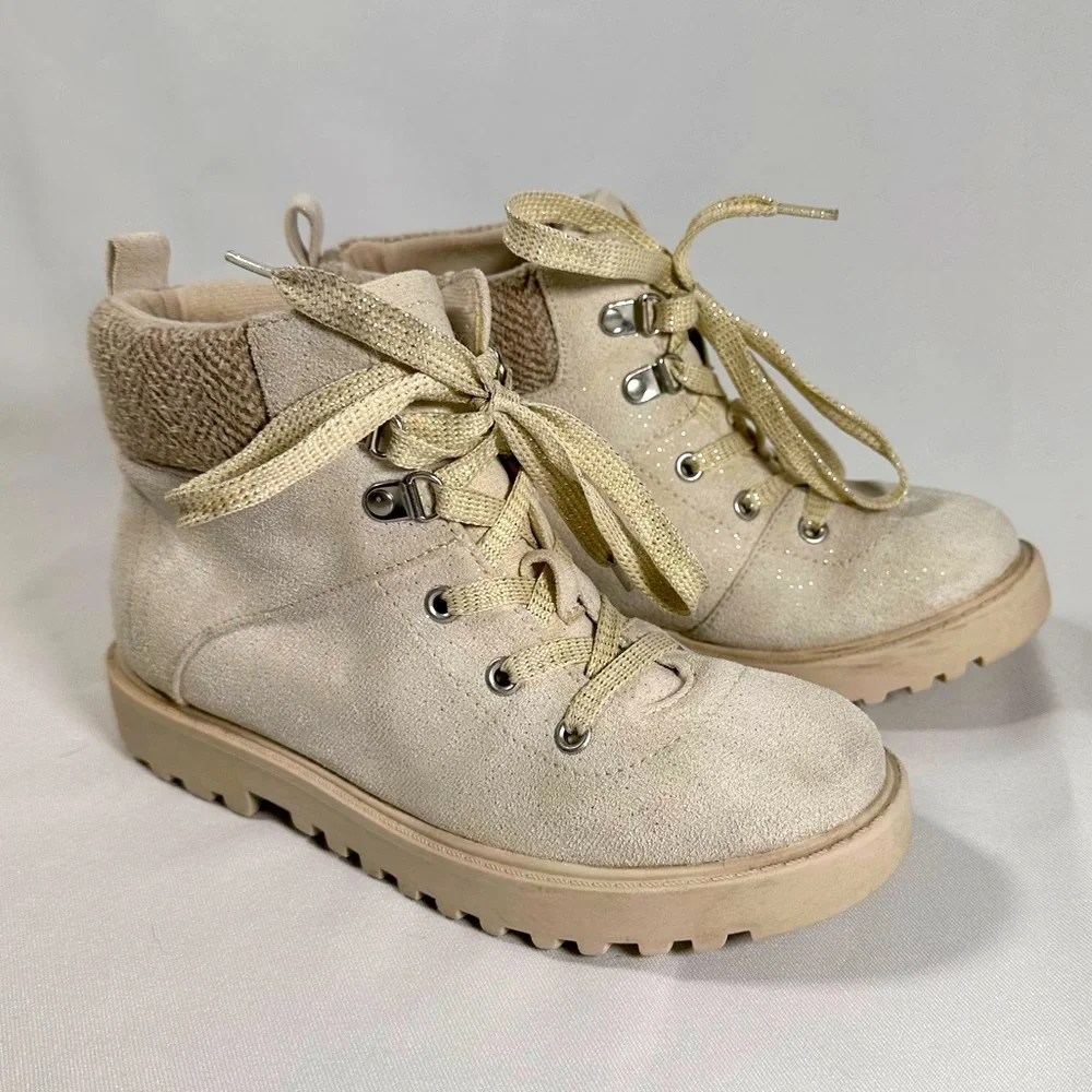 Kohls Boots Muscovy Cream Ivory Suede Touch Lace-up Girl size‎ 2 M